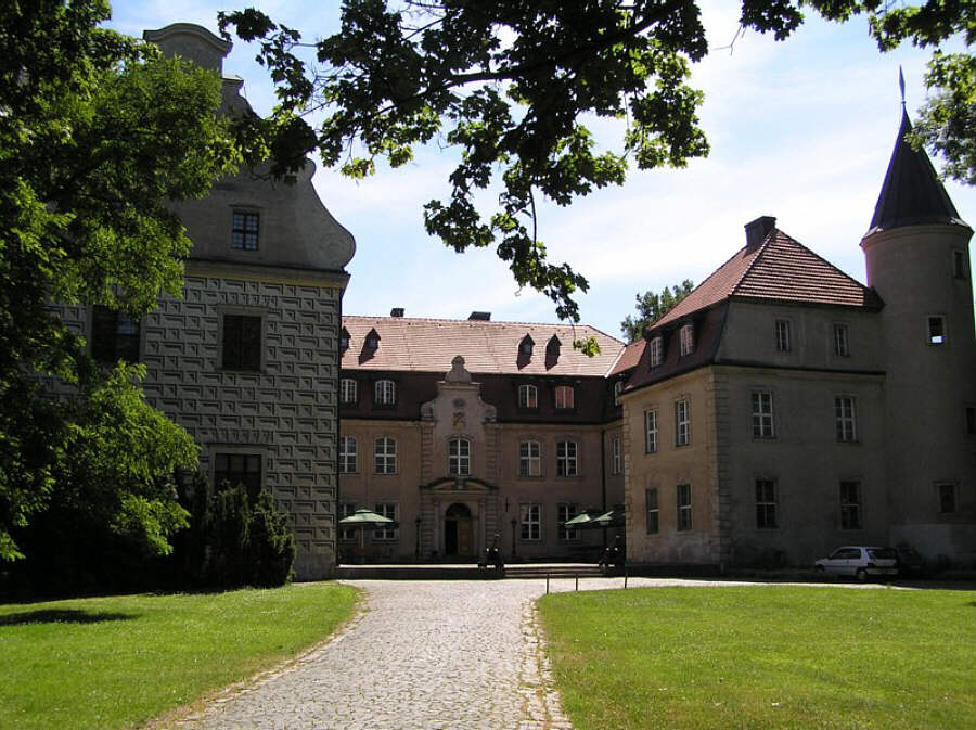 Schloss Tütz. Postkarte von Axel Kornführer.